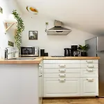 Plants Attic Studio - Best Location - Old Town