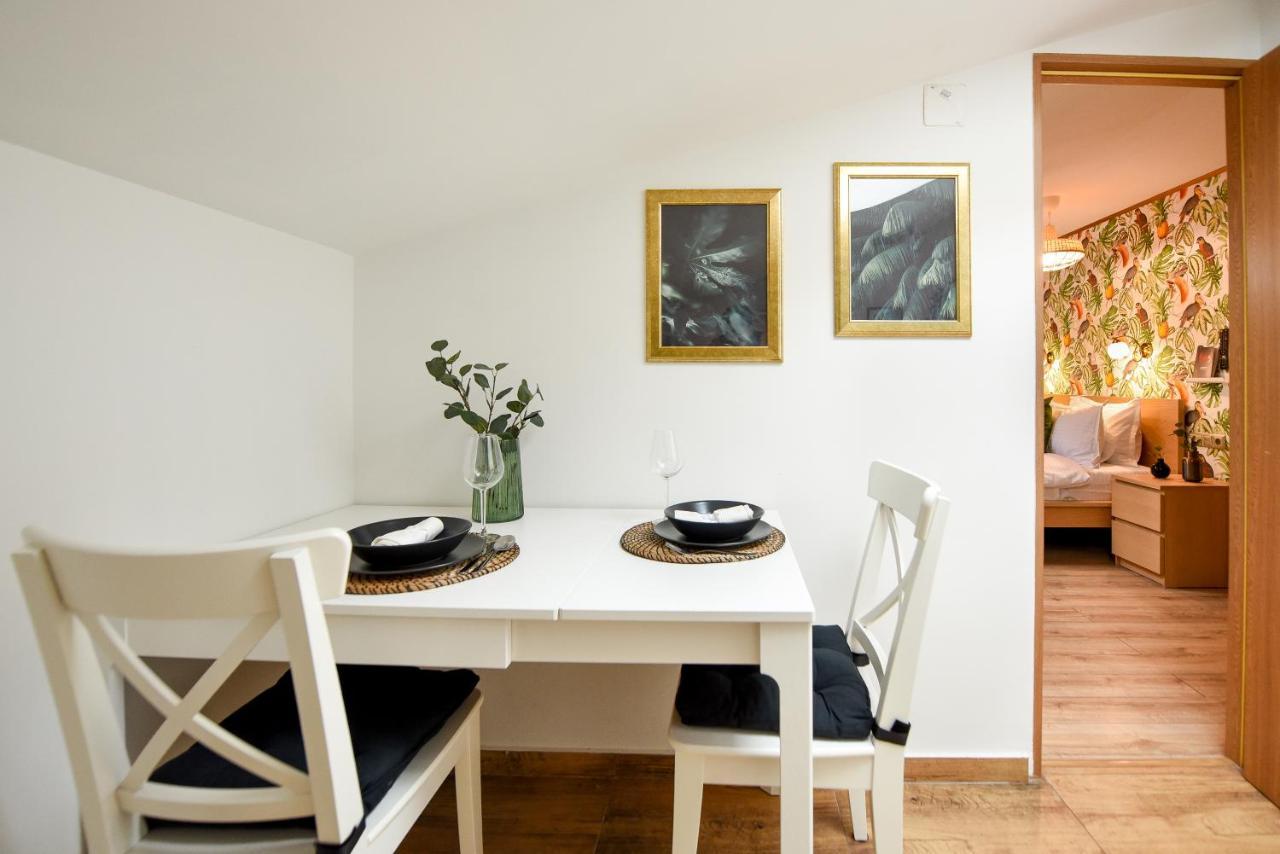 Apartment Plants Attic Studio - Location - Old Town *